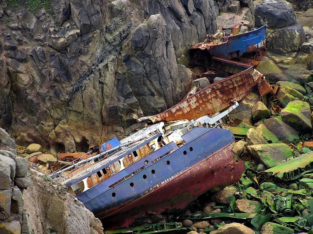 wreck below the cliffs lands end