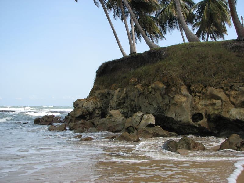 Santa Clara Beach — photo by huguesn