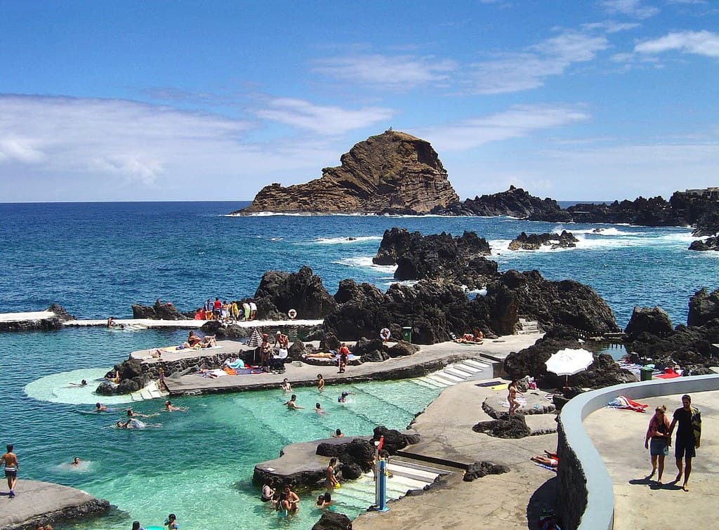 Piscinas Naturais de Porto Moniz