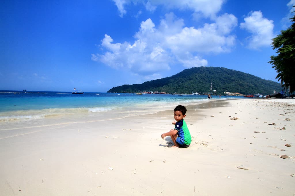 Penarik Beach