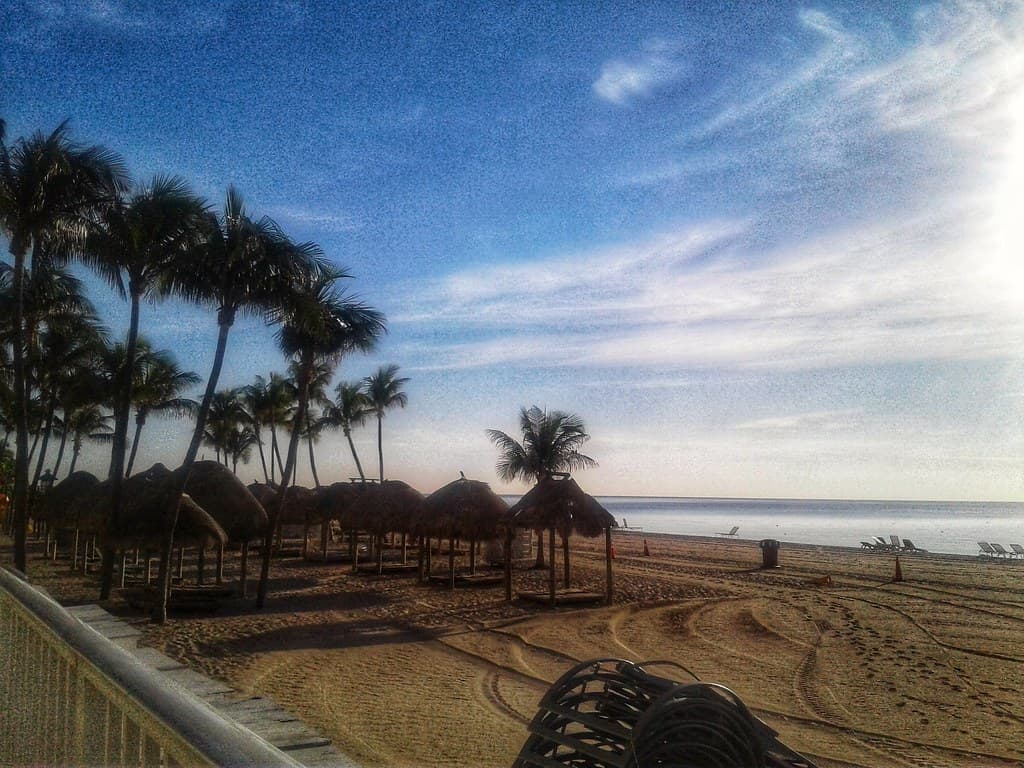 Playa La Perla view 2