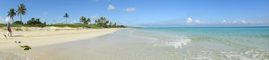 Playa Rincón de Guanabo — photo by Dennis S. Hurd