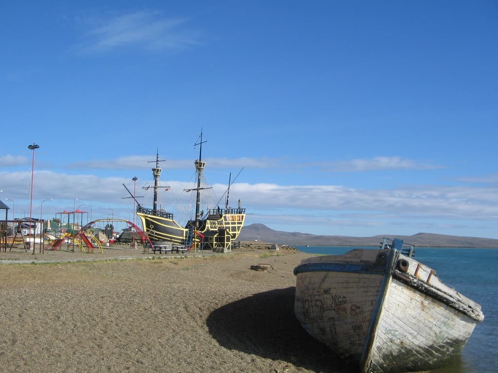 Playa Puerto Santa Cruz view 2