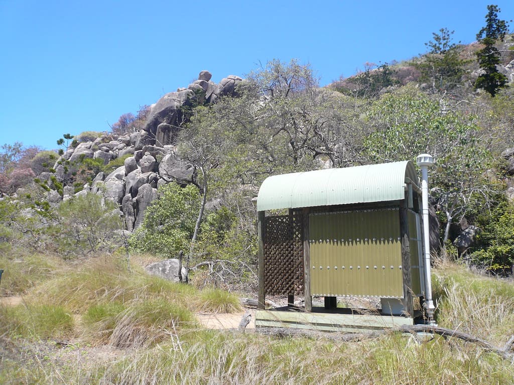 Magnetic Island - Balding Bay toilet