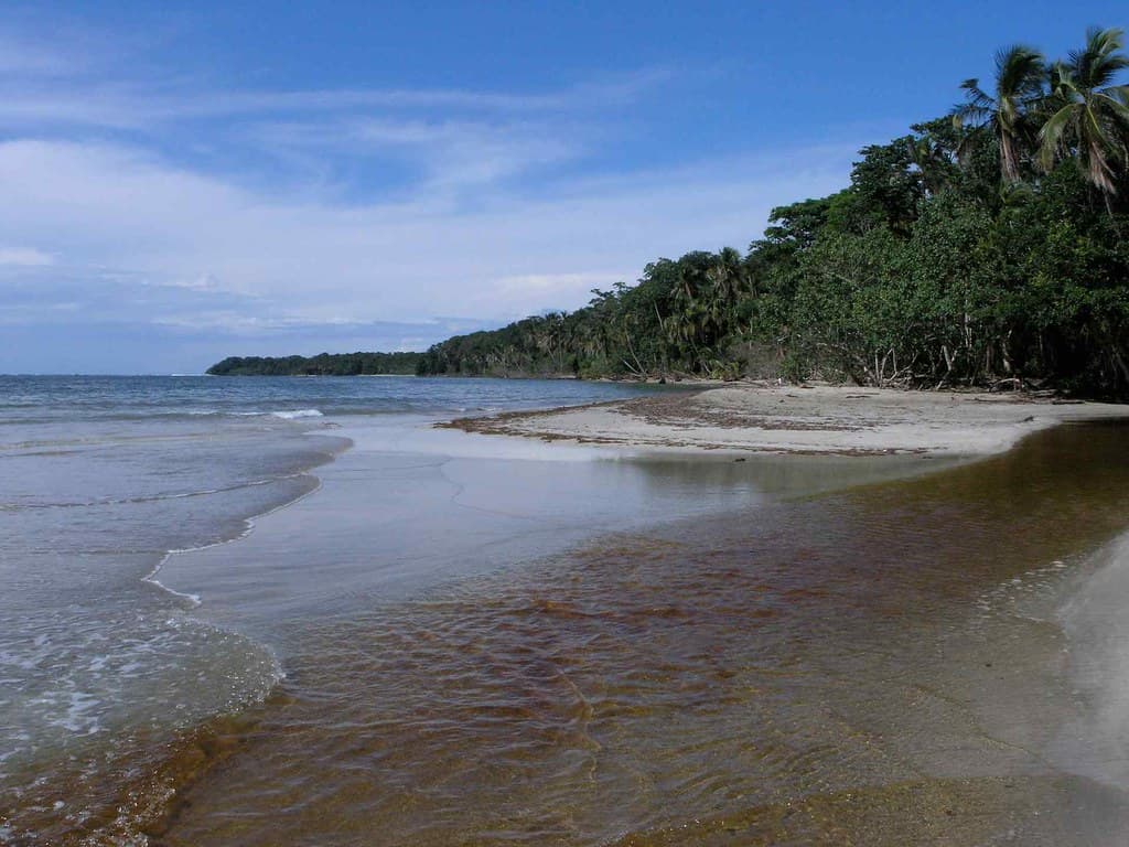 Playa Larga — photo by Lon&Queta
