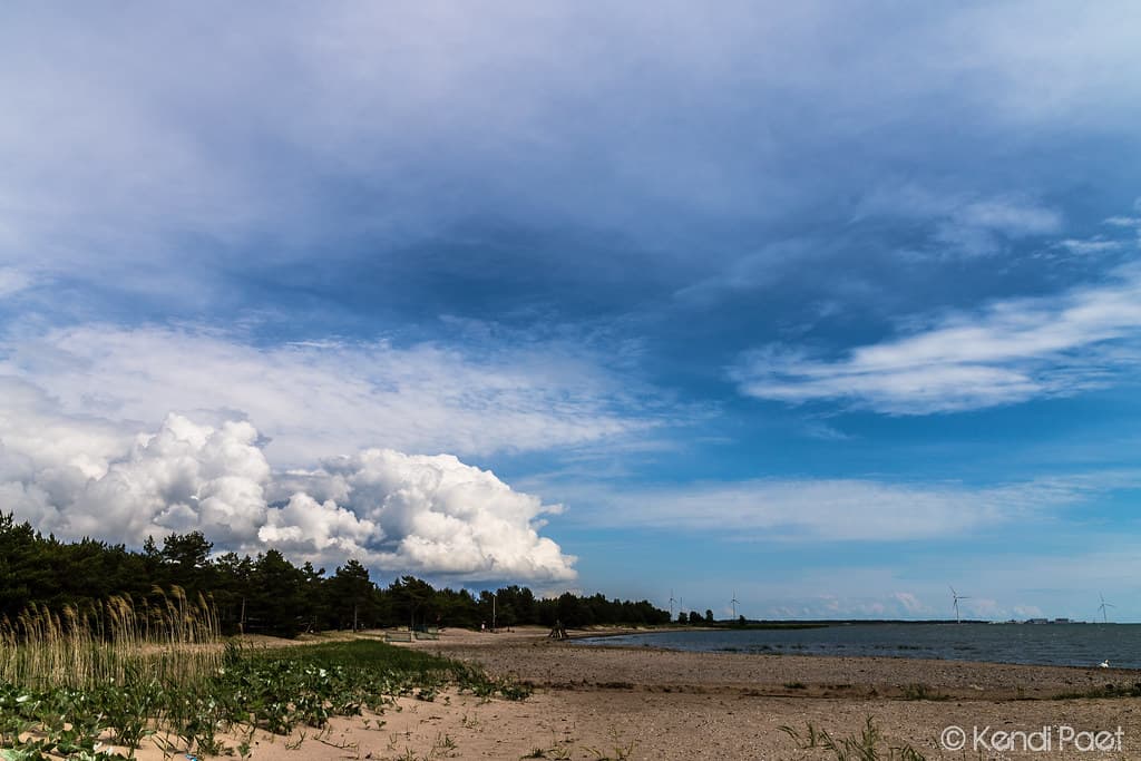 Läätsa Beach