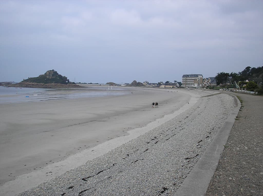 Plage de Tresmeur view 3