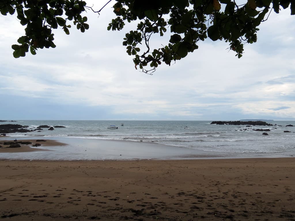 Playa Bajo Caletas
