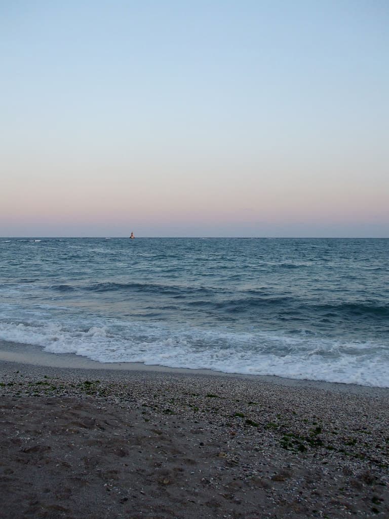 Krotiriya Beach