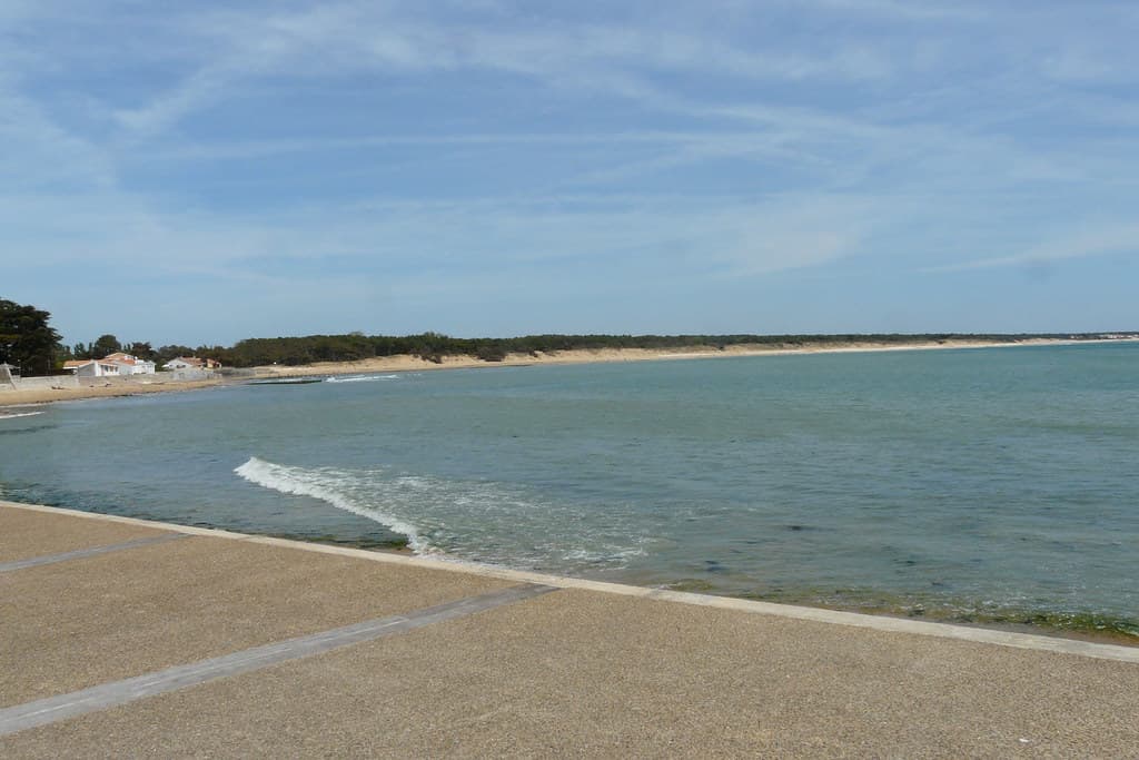 Plage du Rocher view 2