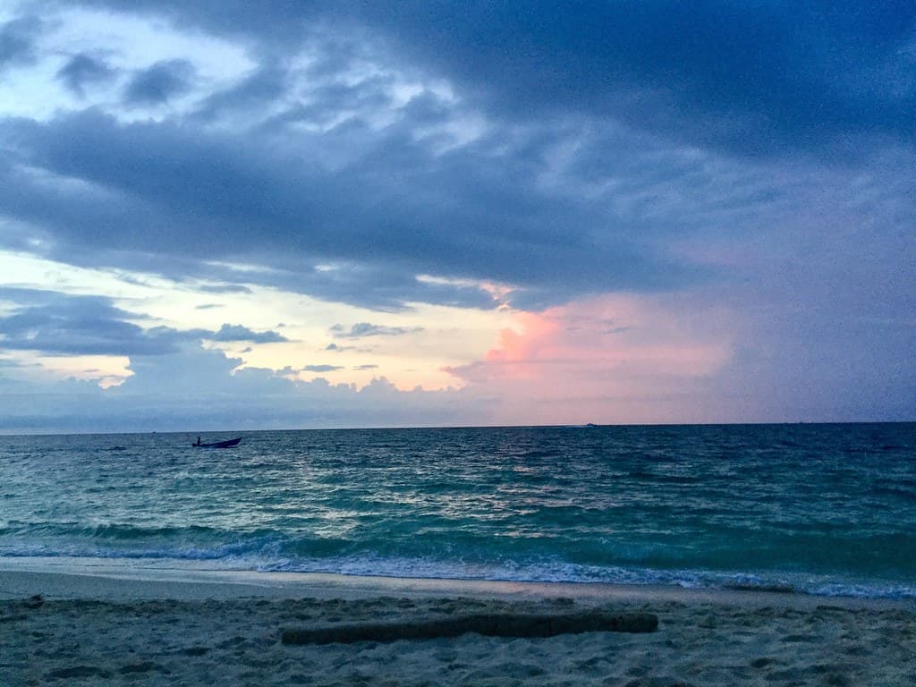 Playa Puerto Naito