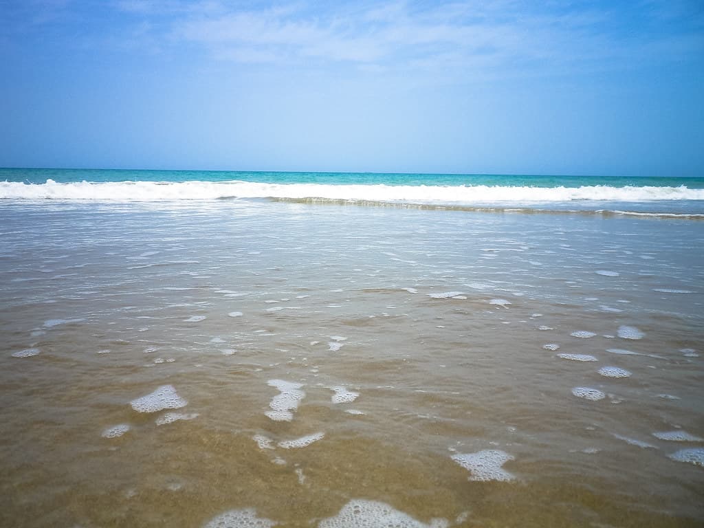 Qurum Beach — photo by samuelnabi