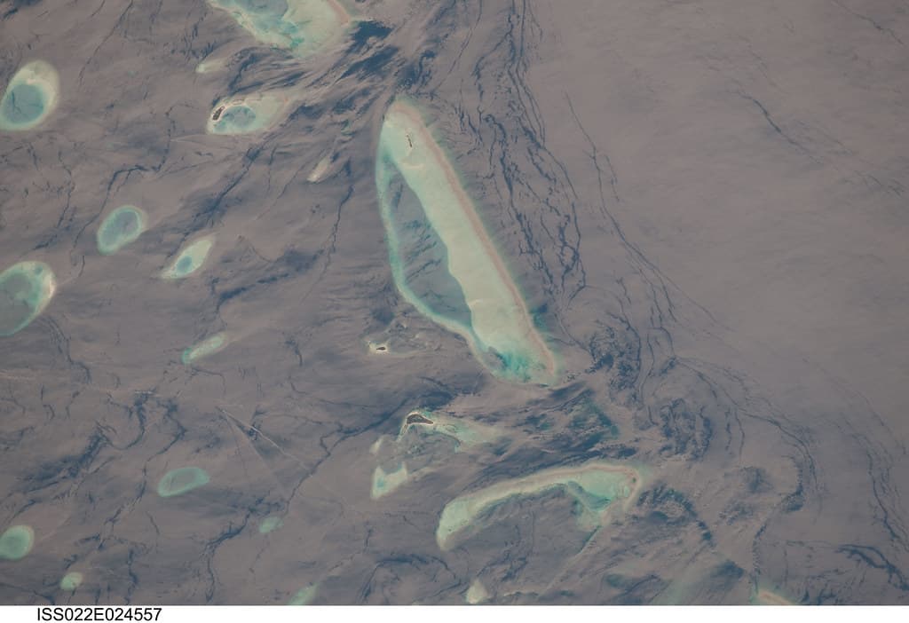 Male Atoll, Maldive Islands (NASA, International Space Station Science, 01/12/10)