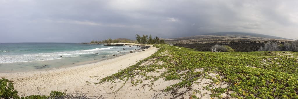 Makalawena Beach