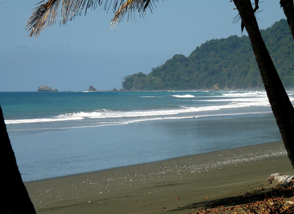Playa La Leona — photo by Thomas Jundt + CV