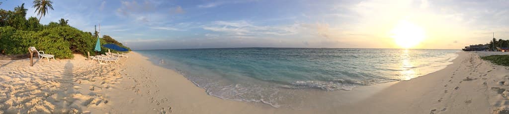 Ukulhas Lagoon Edge