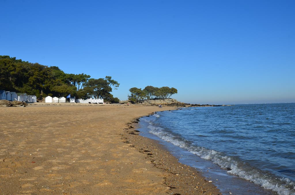 Plage des Lutins view 2