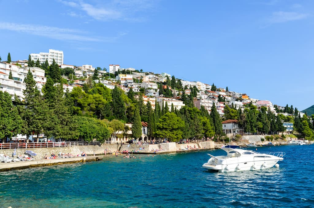 Duboka Beach