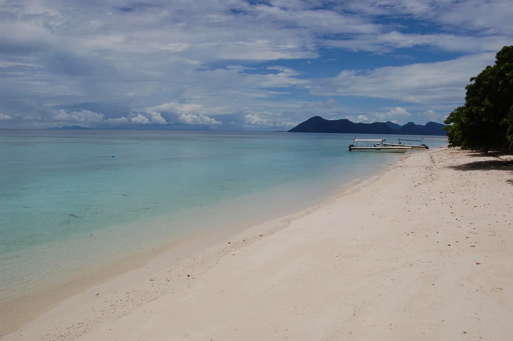 Pom Pom Island Beach view 2