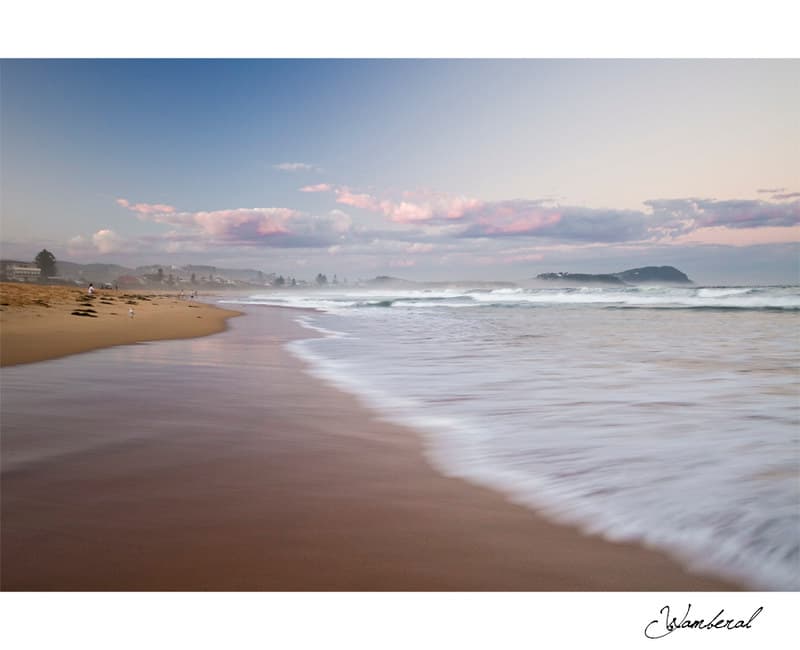 Wamberal Beach