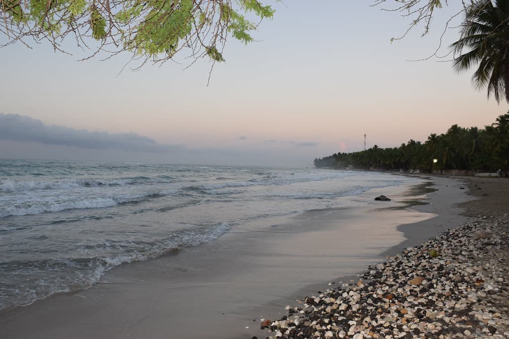 Plage Ti Raymond view 2