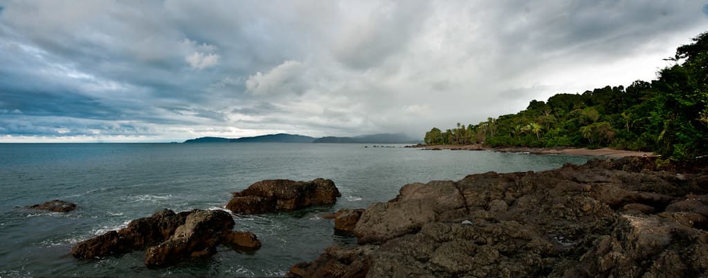 Playa Las Caletas view 3