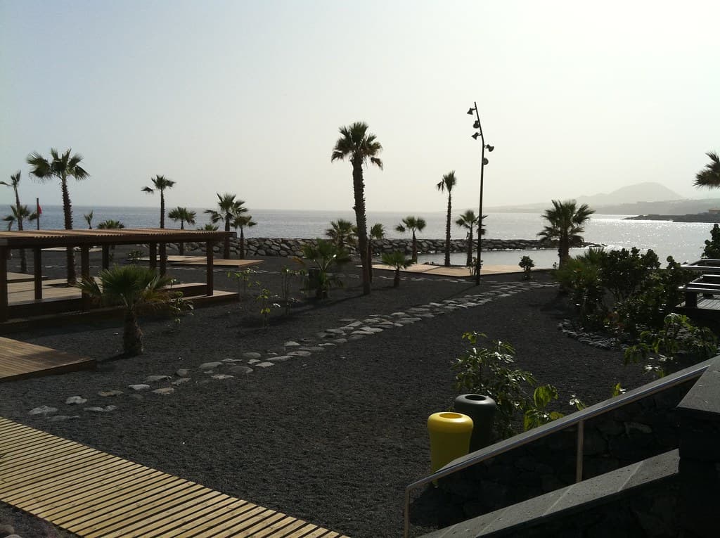 Playa de Samarines view 3