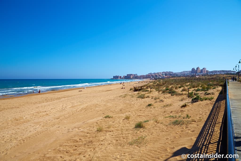 Playa Centro Guardamar view 2