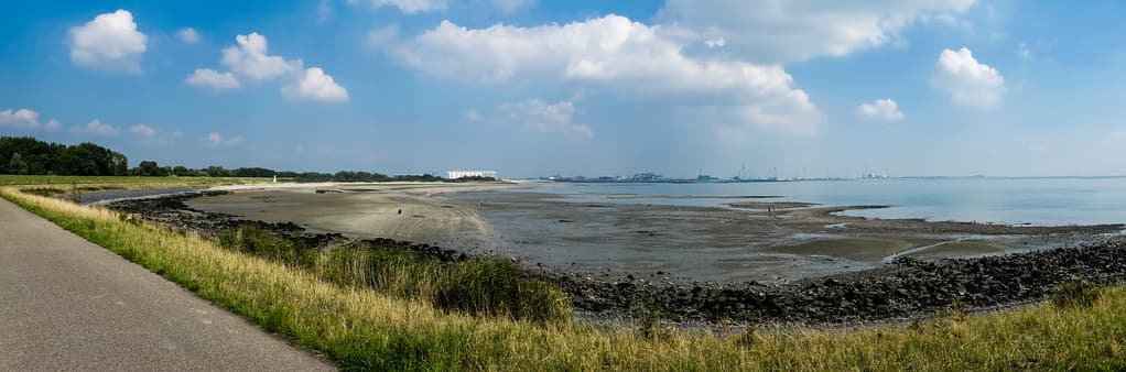 Hoofdplaat Beach