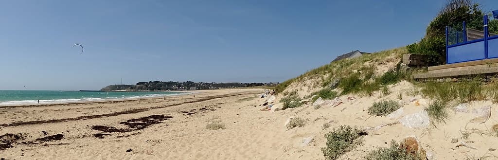 Plage de Saint-Jean-de-la-Rivière view 2