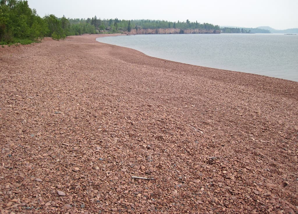 Lakeshore beach gravel (upper Holocene; derived from the Split Rock intrusive felsite, Proterozoic; Iona's Beach, northeastern Minnesota, USA) 1