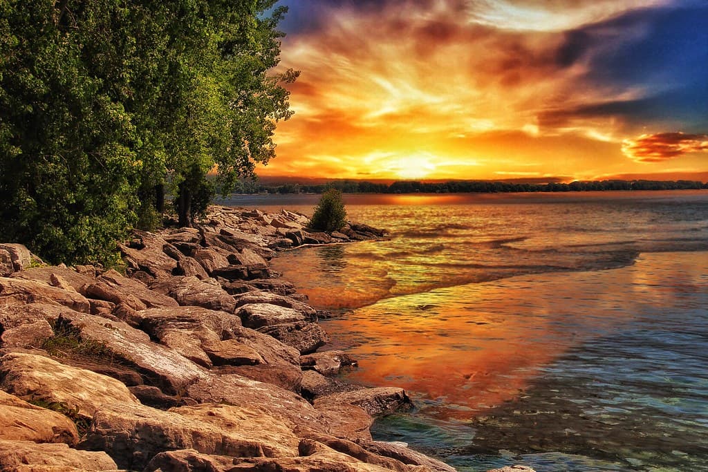 Lake St Catherine South Shore
