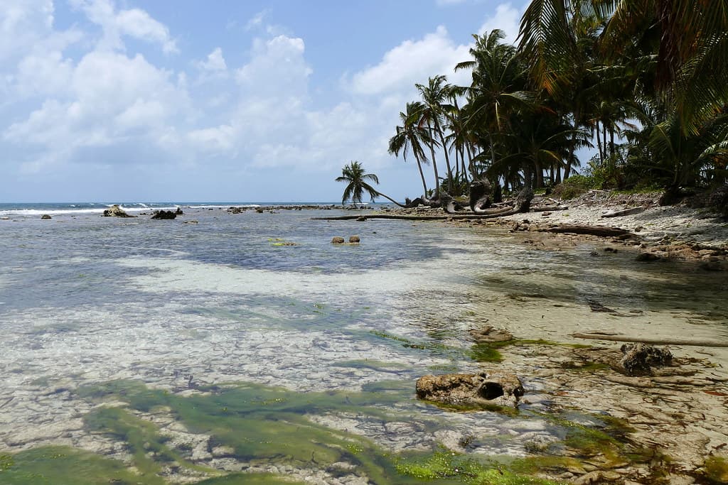 Man O' War Cay Beach — photo by Fernweh Impressionen