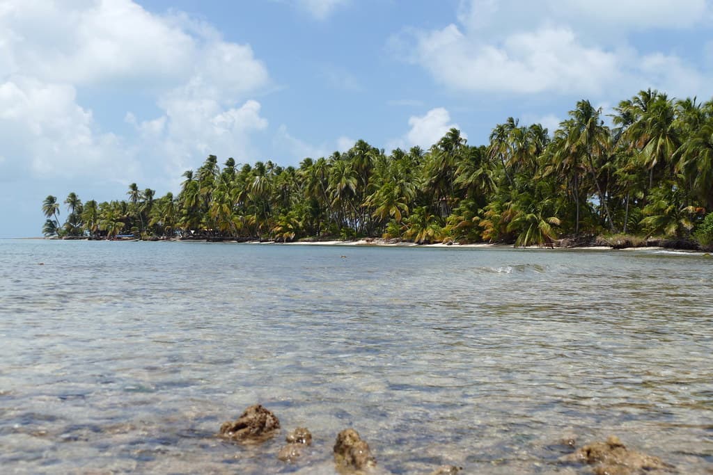 Man O' War Cay Beach — photo by Fernweh Impressionen