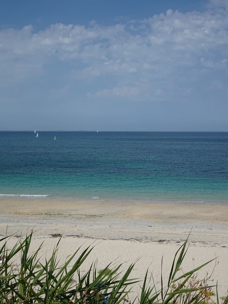 Plage des Grands Sables view 3
