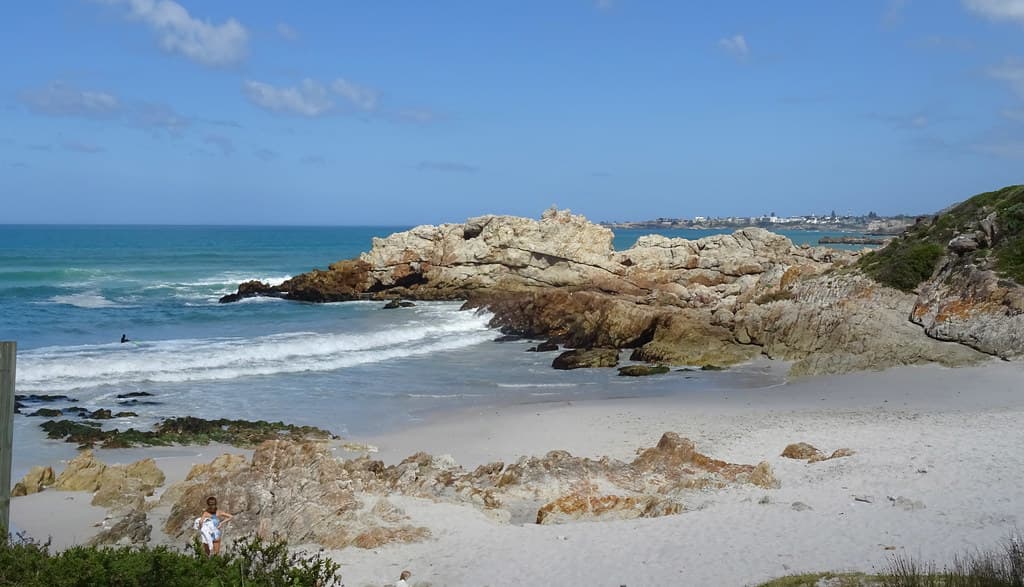Sandbaai Beach