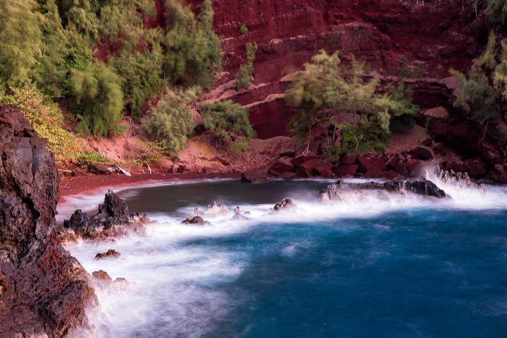Red Sand Beach (Kaihalulu Beach) view 3