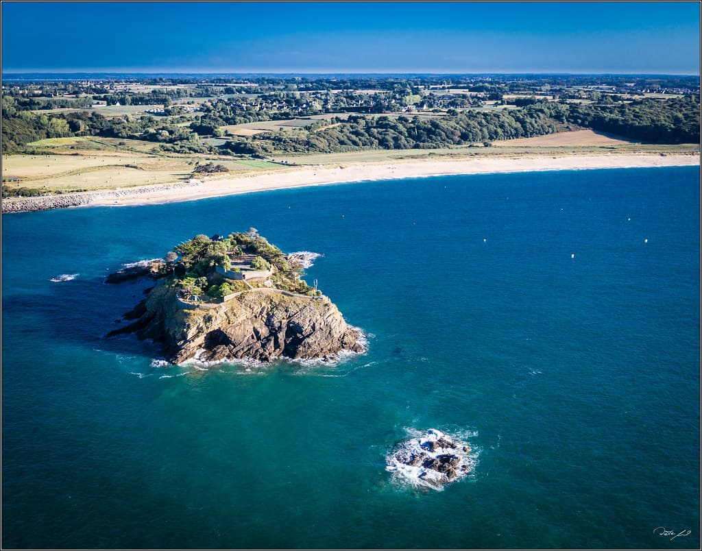 Plage du Guesclin view 3