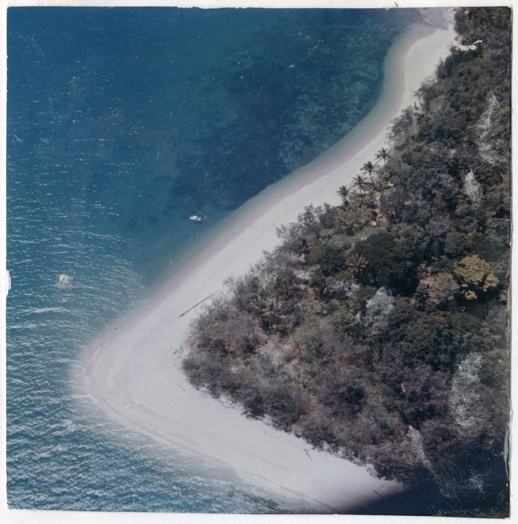 Montagu Island Beach view 2