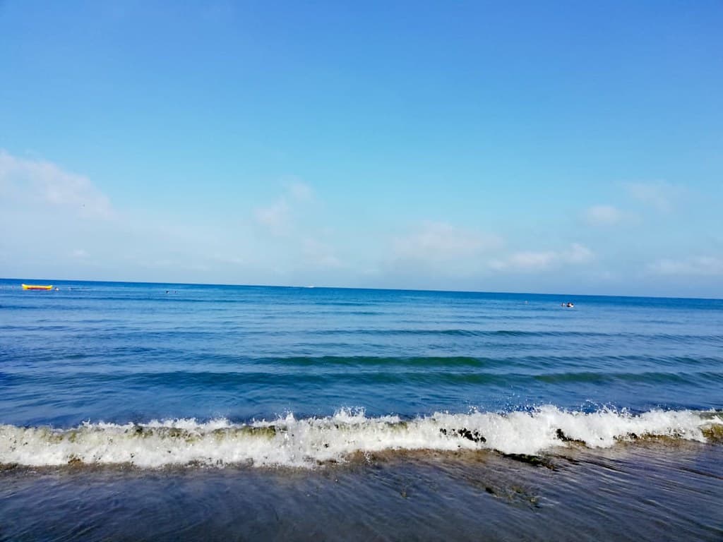 Playa del Guapo view 3
