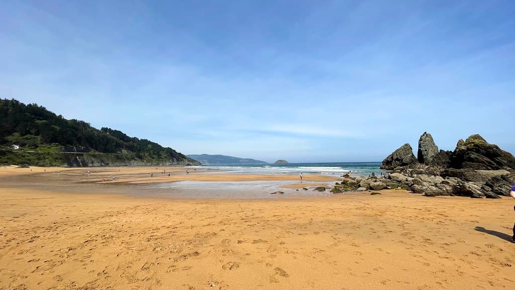 Ondartzape Beach