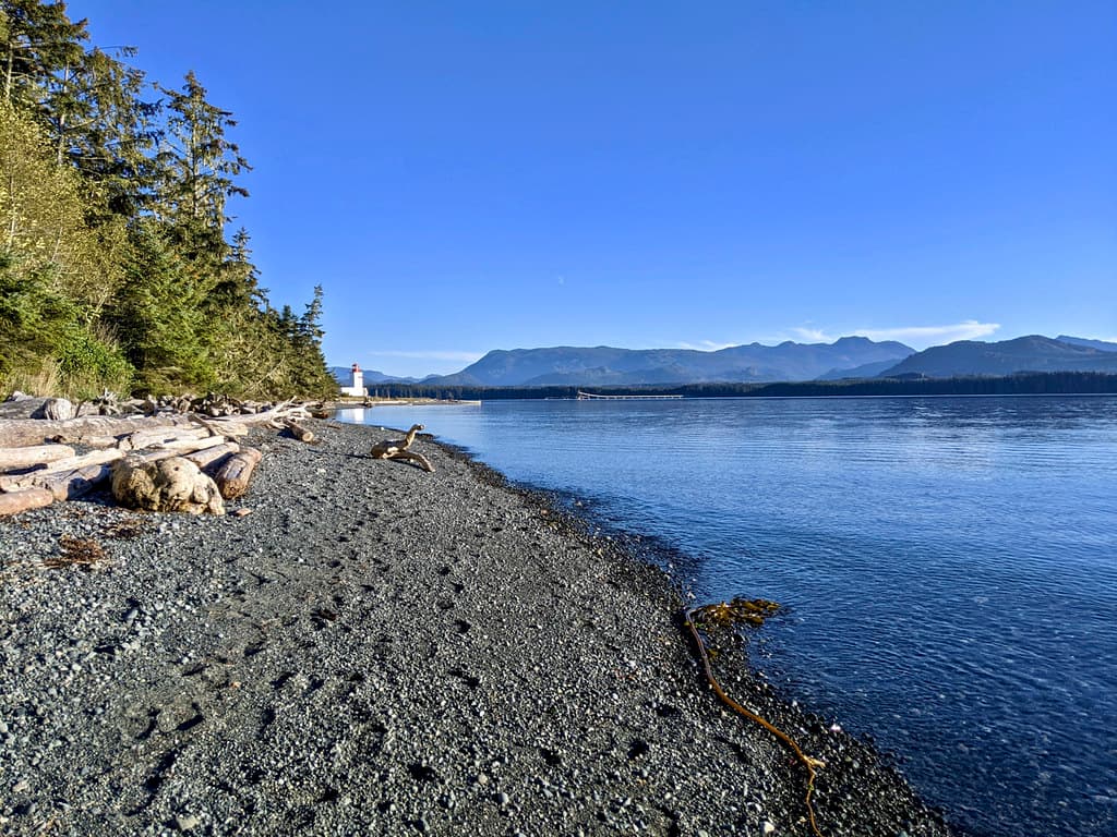 Cluxewe Beach