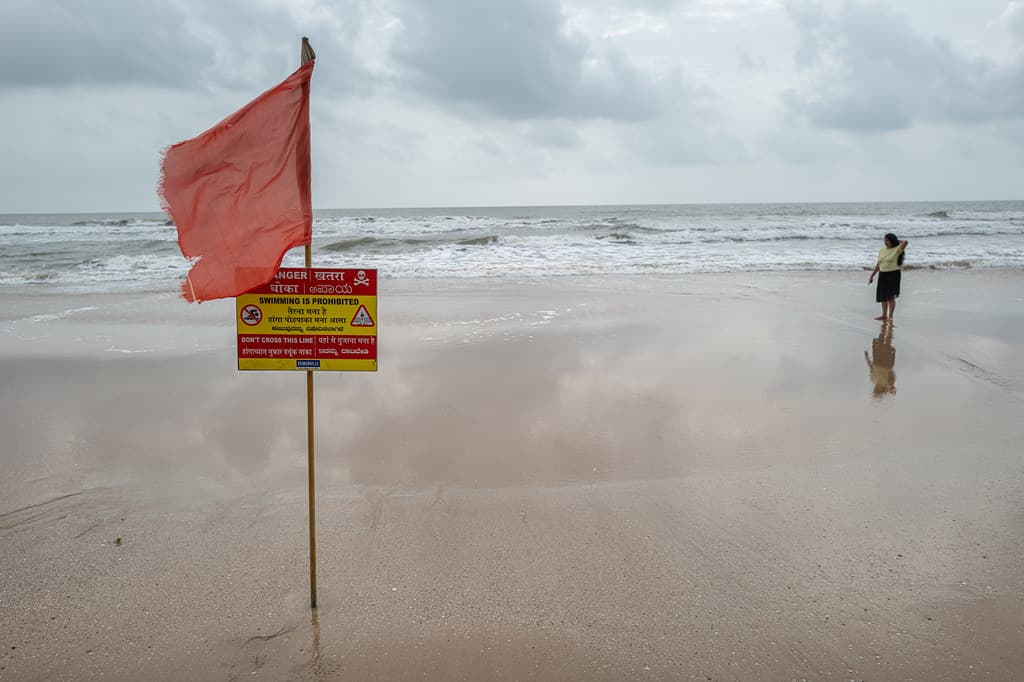Xendrem Beach — photo by Merlijn Hoek
