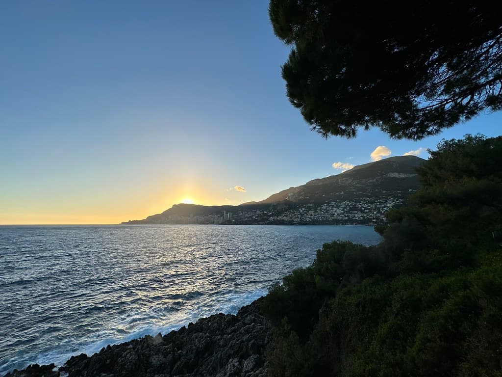 Plage de Garavan view 3