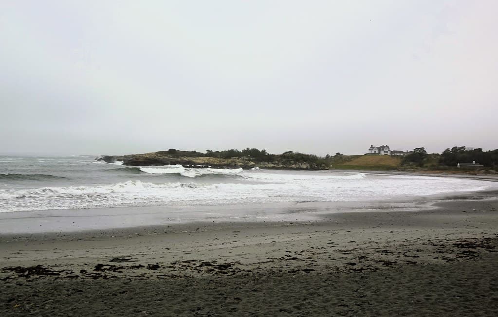 Baileys Beach view 3
