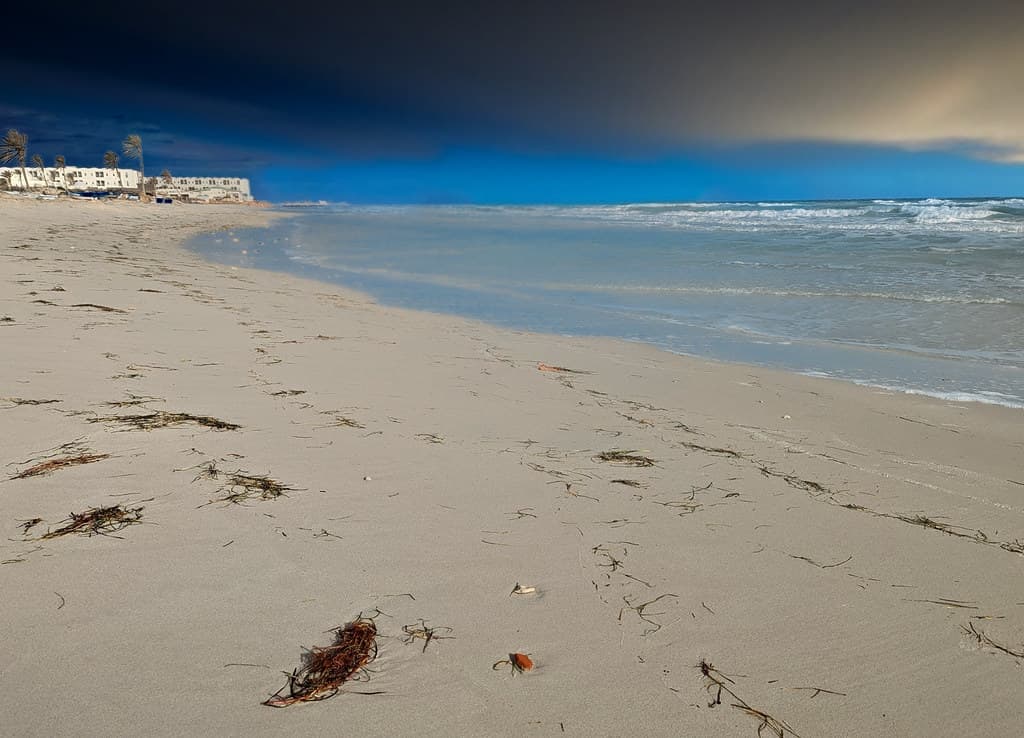 Plage Ulysse — photo by .^.Blanksy