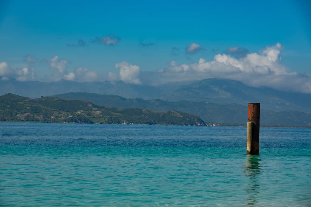 Plage de Bas-Limbé view 2