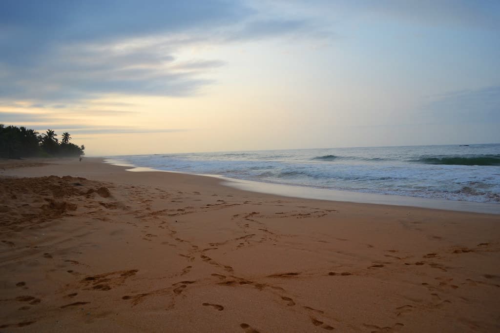 Dixcove Beach