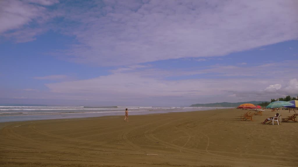 Playa Piqueros — photo by Yássef