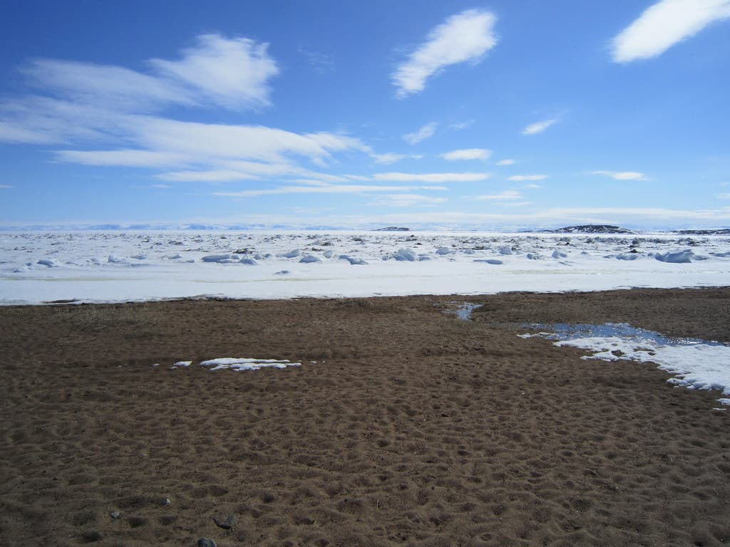 Iqaluit Shore Beach — photo by Sweet One